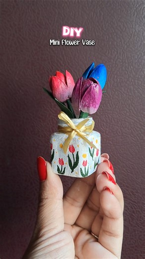 DIY Mini Flower Vase🌷|Mini bottle art|#diy #craft #art #bottleart #flowers #shorts #shortvideo#viral