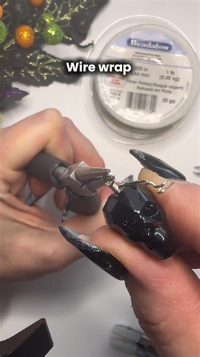 182K views · 4.2K reactions | Jewelry hack you didn’t know you needed  Make your own headpins in seconds using 20-gauge Beadalon German Style Wire — just make a knot with nylon jaw pliers! Ideal for when you run out of findings mid-project. #beadalon #wirejewelry #jewelrymaking #beadingtips | Beadalon | Facebook