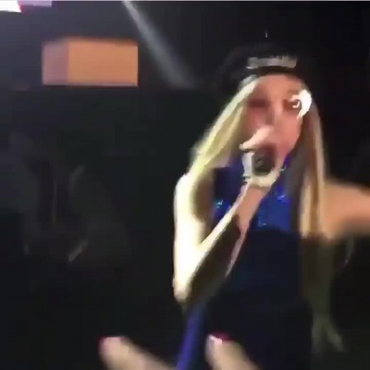 What is your favorite song from Poppy Computer P⃤ ? #impoooy #poppy #poppylive #favoritesong #poppycomputer