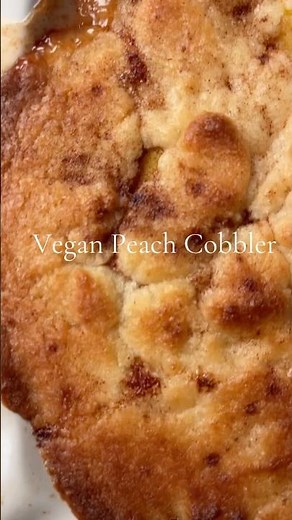 EASY PEACH COBBLER WITH CANNED PEACHES