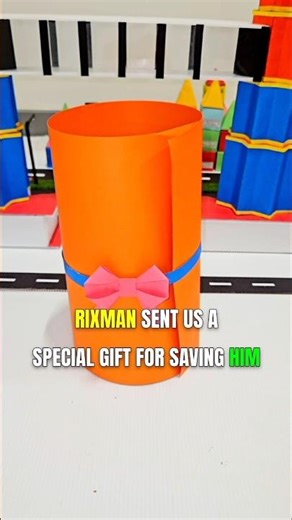 Rixman sent us a special gift. #papercraft