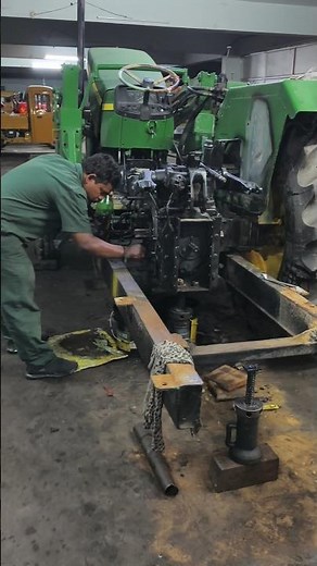 JOHN DEERE TRACTOR BREAKS SATTING #johndeere #tractor #break #satting