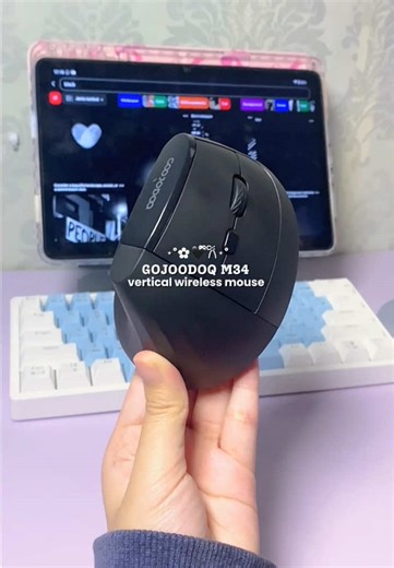 Wireless Gaming Mouse Review: Silent Clicks and Performance