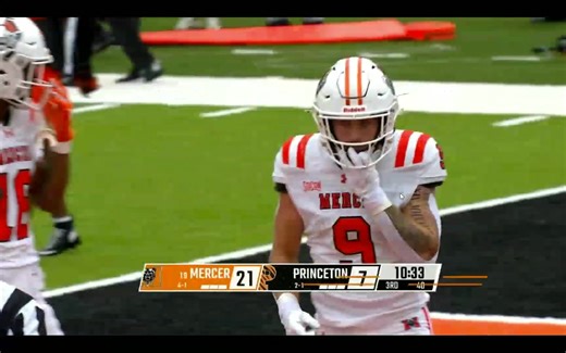 TOUCHDOWN MERCER! Bears cap a 7-play, 81-yard scoring drive with a 10-yard rushing touchdown by Adjatay Dabbs. Q3 I 4:39 🐻35 🐯7 #WeOverMe | Mercer Football