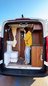 5.5-meter mini RV with kitchen and bathroom, separate living and sleeping areas, electric bed. #RVTravel #RVLife #RVRoadTrip #WeifangRV #WeifangRVConversion | RV Camping Car