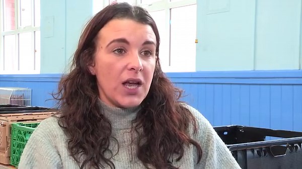 菱 A Nottingham mum whose family relies on food donations says these services are essential for her family to get by  One of Nottingham Waterway landmarks gets a makeover ⚽ And the semi-final draw of the Women's County Cup  Notts Today, 5.30pm | Notts TV | Facebook