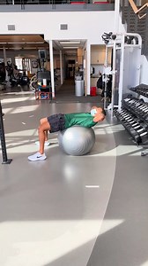 Swiss Ball Sit-up