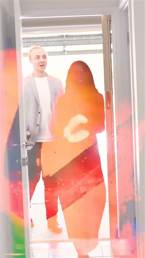 Mitch is here with Jacqui, the owner of 3 Nabberu Street, Maudsland, chatting about what makes this property so special and why she loves living in the area. From cozy nights by the fireplace in winter to the peaceful natural surrounds and the stunning pool for summer days, what more could you want in a home? Come and check it out for yourself, open for inspection this weekend: 🗓 Saturday & Sunday | ⏰ 10:30am – 11:00am Mitchell Bean 📲0417 756 888 📧mitchellbean@stonerealestate.com.au #goldcoas