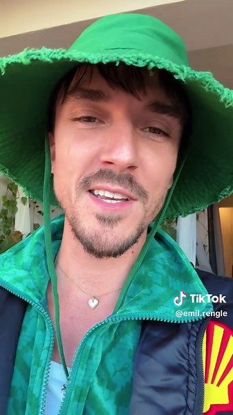 Videoclipuri postate de RENGLE (@emil.rengle) cu original sound - RENGLE