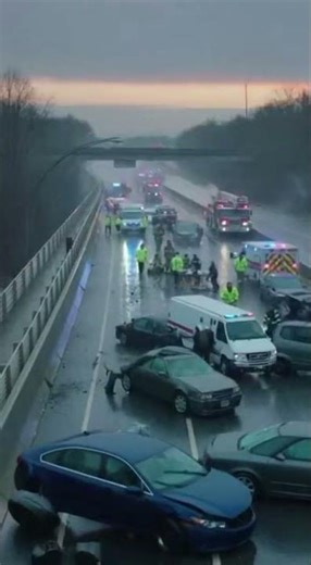 Massive 20-Car Highway Crash Shocks Drivers Today.