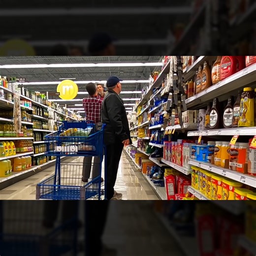 Mirror Farting In Public | Super Stupid Poop