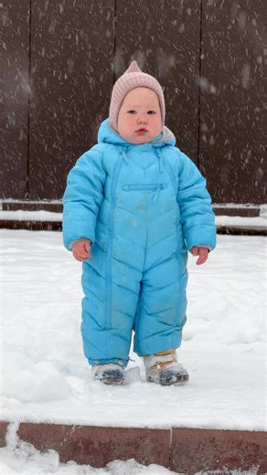 КАТЯ И ШПИЦЫ on Instagram: "Невероятная песня, созданная ИИ и @komovich.sasha 🔥👏🏻♥️"