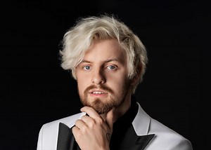 Is Alpharad Married to a Wife now after Divorce with Ex Wife and Bisexuality reveal?