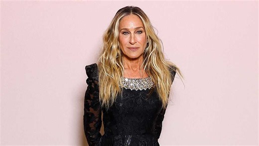 Sarah Jessica Parker says she'd 'fly to Cincinnati' for a free Skyline coney