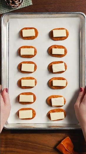 Cranberry Brie S'mores