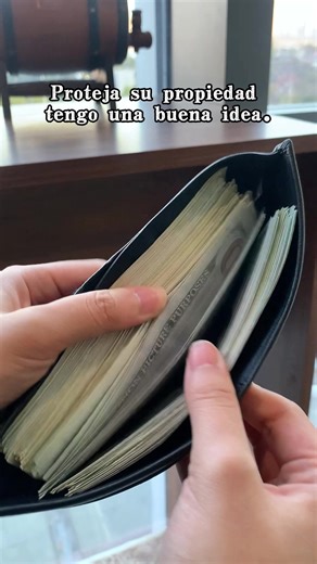 Is the wallet too thick or heavy? Try this ultra-thin and large-capacity wallet for only 18 dollars! Catch you now! The wallet of the card bag #wallet#rfidwallet#GetReadyforFashionWeek#FallFreshness #tiktokshopblackfriday