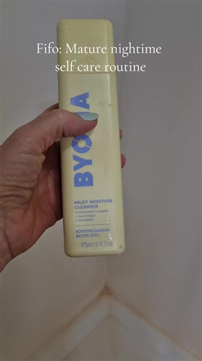My self care routine does'nt stop when I fly to work. It gets altered slightly so its hydration intensive , even for my hair!! 💧💧 Do you change your routine? @Dr.Jart @byoma @laneige_anz @Kiehl's Since 1851 @Redken ##fifolife #fyp #dayinmylife #mininglife #matureskincare