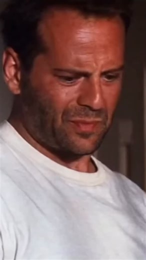 Warembo mnapoishi na awa jamaa msijisahau wanaona tena hata vitu vidogo sana, Wanajua,Wananusa tena kwa kutumia ubongo na si pua, Wahisi sana, Wanjitoa akili wanajifanya hawana wanachojua wala walichoona ila wanazingatia kila nukta na vingi wanajua hawasemi kunyamaza kwao si kutojua na si ujinga “Detective” ~#Mswahili🇹🇿 | Zembwela