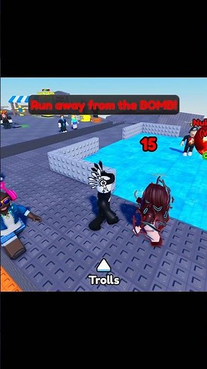 Passing bombs to each other on Roblox💀 #roblox