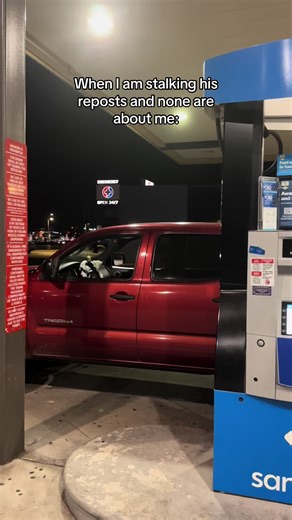 Someone stole my bish 🥹 #foryoupage #tiktok #fyp #virał #trending #inolredwetrust #truck #toyota #tacoma #trucktok #quotes #song #lyrics #wth