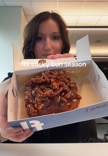 First time trying @Flour Bakery Cafe and I will be back 🤤 #bostontiktok #bostonfoodie #bostonfoodies #bostonfood #bakerytiktok