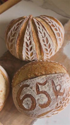 19K views · 311 reactions |  My go-to sourdough scoring design -...