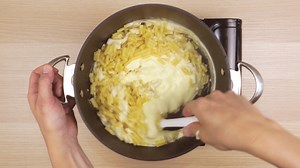 192 reactions · 100 shares | The creamiest, cheesiest mac 'n' cheese of all time. Full recipe: https://bit.ly/2Jc8peh | Taste.com.au | Facebook