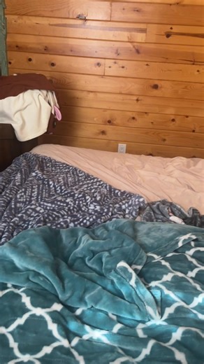 Brendon_Urie (@brendon_urie)’s videos with original sound - sped up songs