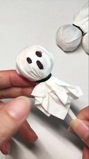 How to make Halloween ghost lollipop with tissue paper | Easy Halloween Craft | Simple Craft #shorts