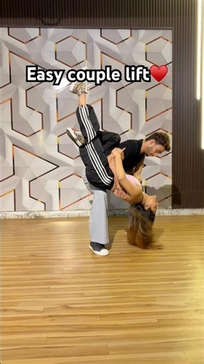 Easy couple lift♥️ #acrobat #dance #duet #duo #ytreels #acrobatics