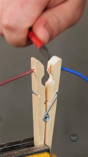 Smart DIY: Easy LED strip testing hack 💡👌 #lifehack