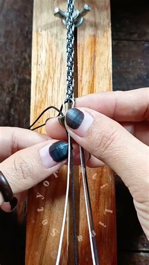 how to make an initial string bracelet #titorials #crafts #diy #bracelet