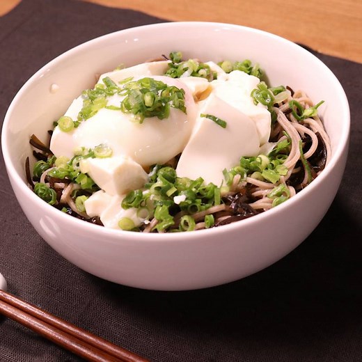簡単！ぶっかけ豆腐の塩昆布そば 作り方・レシピ | クラシル