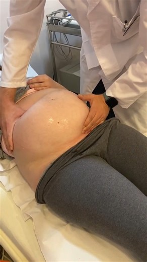 An External Cephalic Version (ECV) is a medical procedure used to turn a baby from a breech position (bottom or feet down) into a head-down position before labour begins — helping to increase the chances of a safe, natural birth.🤰 🎥 Miroslav Ivanov #fblifestyle #Pregnant #Birth #Childbirth #Pregnancy #ECV #ExternalCephalicVersion | Pregnant Life