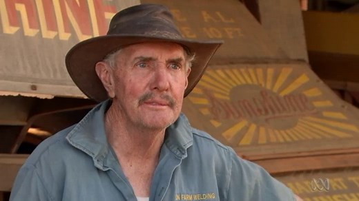 Inventor of the modern header harvester Headlie Taylor cast in bronze for Henty monument