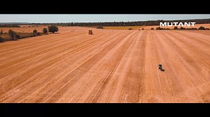 Découvrez la nouveauté Dunlop : le Mutant ! Equipez votre routière ou votre trail pour vos prochaines sorties ! Commandez votre train dès maintenant en ligne ou en magasin. | Dafy Moto