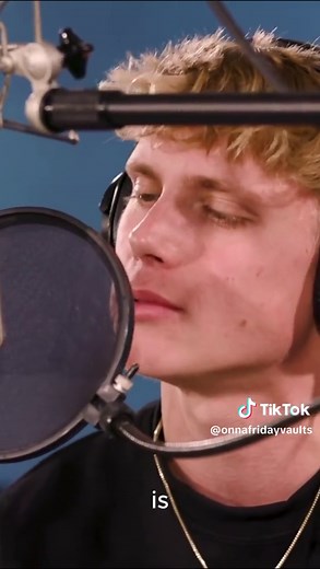 Amazing Live Performance by Charlie on a Friday | After Hours