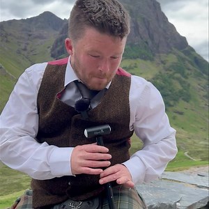 Want to learn the bagpipes but scared it’s too loud? Check out the Glencoe electric chanter, headphones also available. Have a look at the link below to see more www.glencoebagpipes.com/?ref=munrobagpiper Get in touch with any questions | Munro Bagpiper