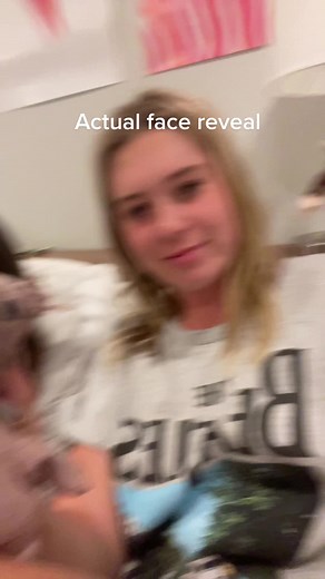 Puff (@poopfluzzle)’s videos with