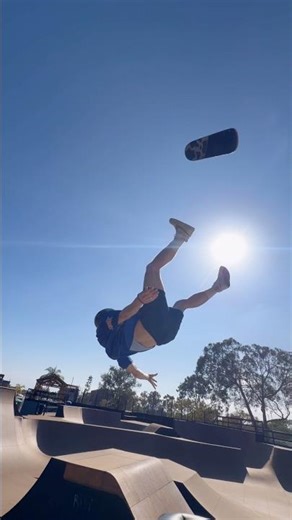 Always wanted to try a backflip #skateboarding #skate #skateboard #backflip #skater