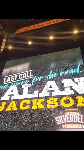 Alan Jackson's Emotional Performance in Texas