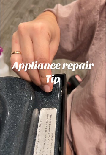 How to Clean the Glass Inside Your Oven Effectively