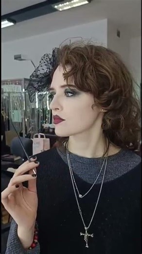 '20s makeup 🖤 ‪@maccosmetics‬