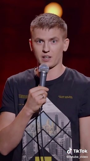 Смотреть фильм 'Комната' на RUTUBE