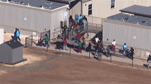 ICE plans to release more than 1,000 detainees to Laredo in coming weeks