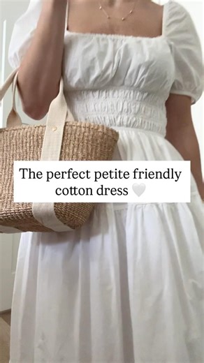 The perfect white cotton dress for petites #petite #ootd
