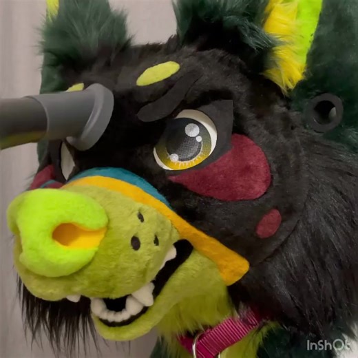 Lazy.joy Woooo I finally found a perfect way to clean those annoying tiny furs (tiny furs?! 😂) out of heads!!! Idk why it feels like another ASMR video 😆 #fursuitmaker #fursuitmaking #hyenafursuithead #fursuitforsale #fursuitwip