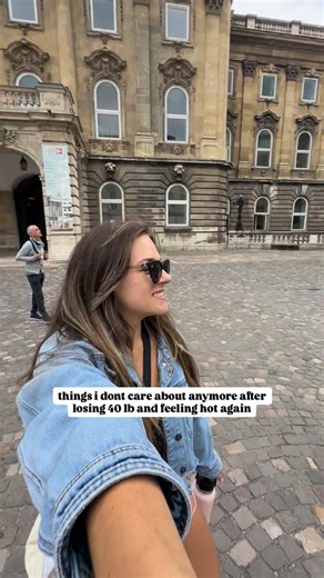 diana | fat loss coach for women on Instagram: "to the girl who wants to get her glow back + feel hot af... who thinks other women have more discipline, better genetics, or something she doesn’t. i thought that too. until i flipped the script bc I wanted more for myselt. ❌ this life doesn’t come from crossing your figures, putting it on your vision board and hoping for the best it’s built. intentionally. over time. if this feels close to you, it’s not an accident. 😏"