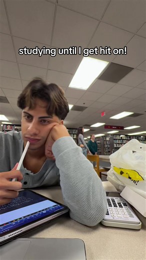 Studying Until I Get Hit On: 2 Hour College Study Timelapse