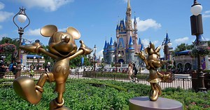Disney World and other major Florida tourist attractions closing ahead of Milton